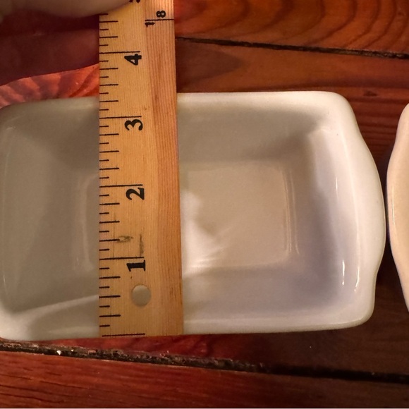 Two Holiday Themed Ceramic Mini Loaf Pans Stockinggs & Wreaths Garden Ridge - Picture 11 of 12